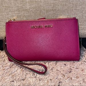 Michael Kors wristlet